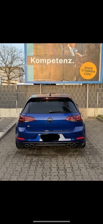 Blau Gebraucht 2019 VW Golf VII R Limousine | 27.000 € (Fairer Preis) - Bild 1/4
