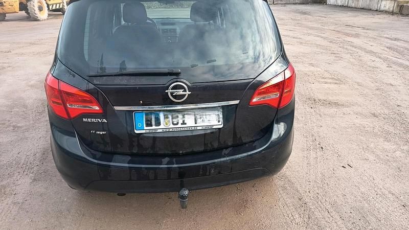 Gebraucht Opel Meriva 120 PS (88 kW) 2012 Schwarz Van / Kleinbus