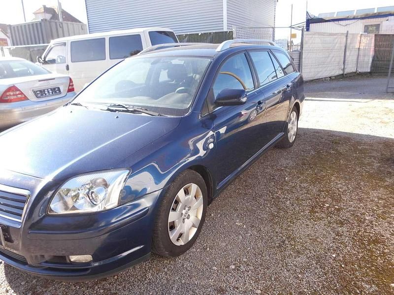Gebraucht Toyota Avensis 116 PS (85 kW) 2003 Blau Kombi
