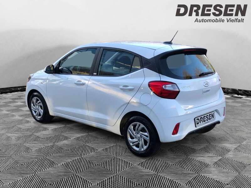 Gebraucht Hyundai i10 Select 67 PS (49 kW) 2022 Weiss Kleinwagen