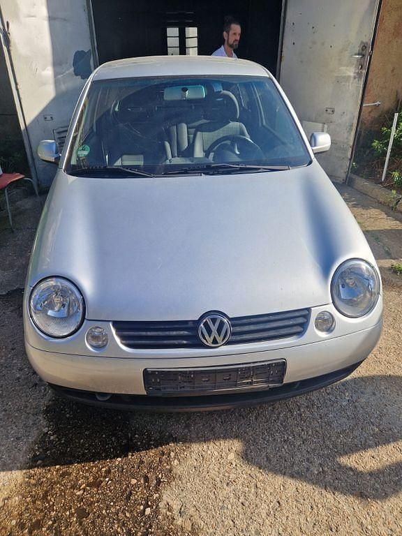 Silber Gebraucht 2003 VW Lupo Kleinwagen | 1.499 € (Etwas zu teuer) - Bild 1/4