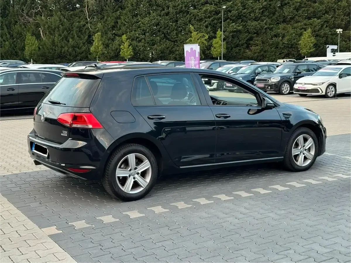 Gebraucht VW Golf VII 105 PS (77 kW) 2013 Schwarz Limousine