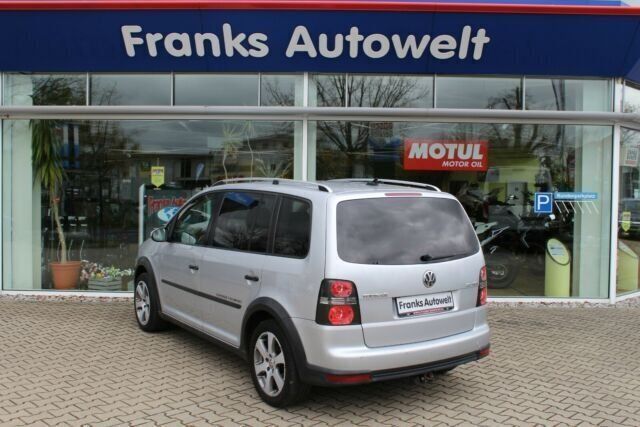 Gebraucht VW Touran Cross 170 PS (125 kW) 2009 Grau metallic Van / Kleinbus