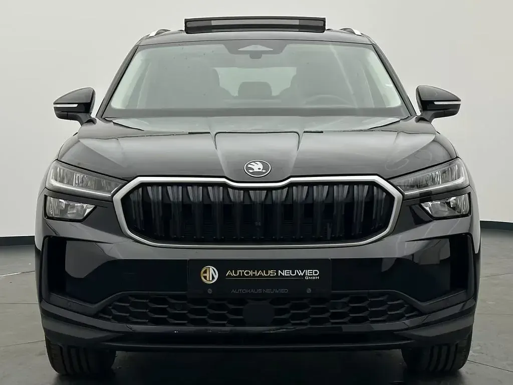 Neu Skoda Kodiaq 150 PS (110 kW) 2026 Black magic perleffekt SUV