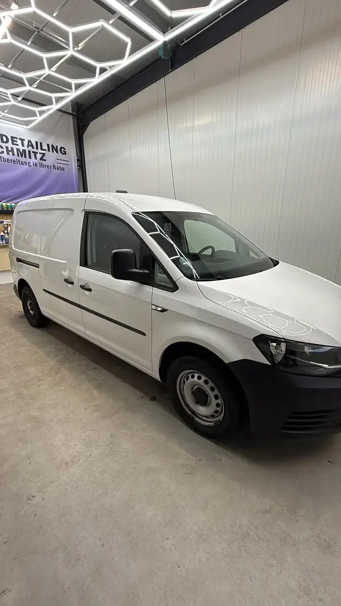 Gebraucht VW Caddy 102 PS (75 kW) 2016 Weiß Van / Kleinbus