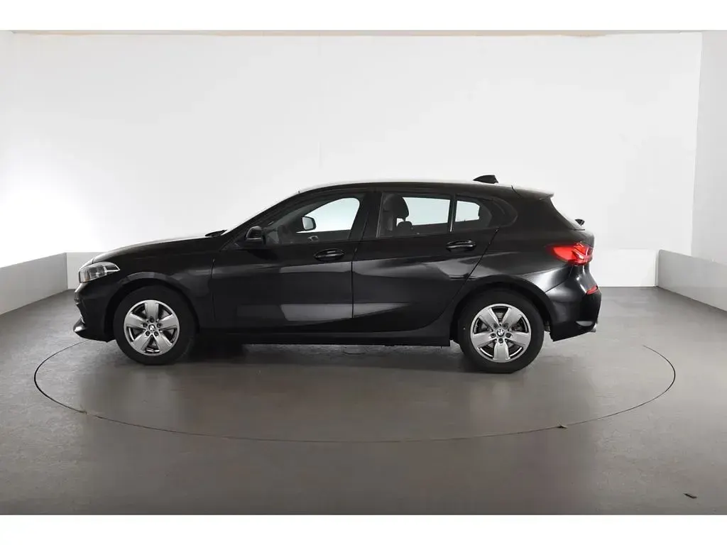 Gebraucht BMW 118 Advantage 136 PS (100 kW) 2023 Schwarz Limousine