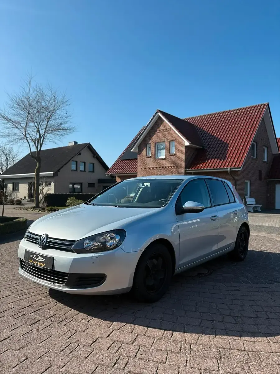 Gebraucht VW Golf VI 140 PS (102 kW) 2010 Silber Kleinwagen