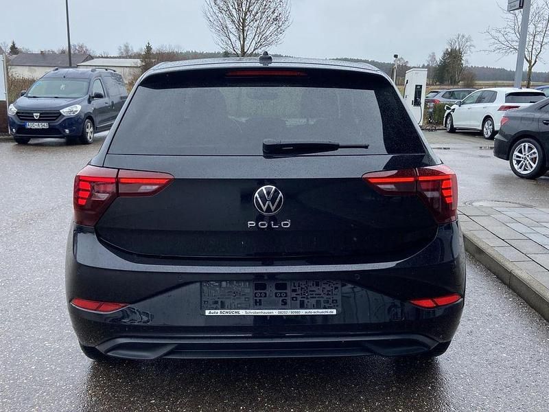 Gebraucht VW Polo Active 95 PS (69 kW) 2022 Schwarz Kleinwagen