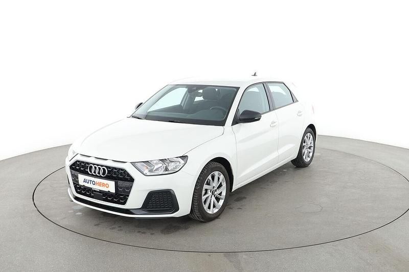 Weiß Gebraucht 2021 Audi A1 Advanced Kleinwagen | 20.470 € (Etwas zu teuer) - Bild 1/3