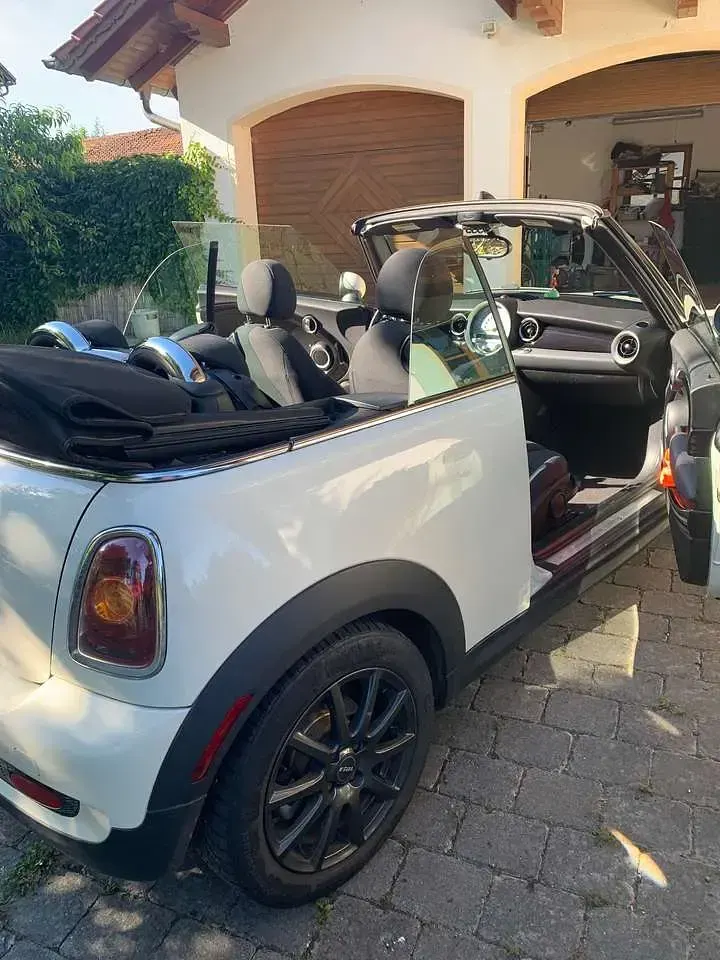 Gebraucht Mini Cooper S Cabriolet 174 PS (127 kW) 2010 Weiß Cabrio
