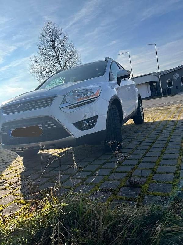Gebraucht Ford Kuga Titanium 140 PS (102 kW) 2011 SUV