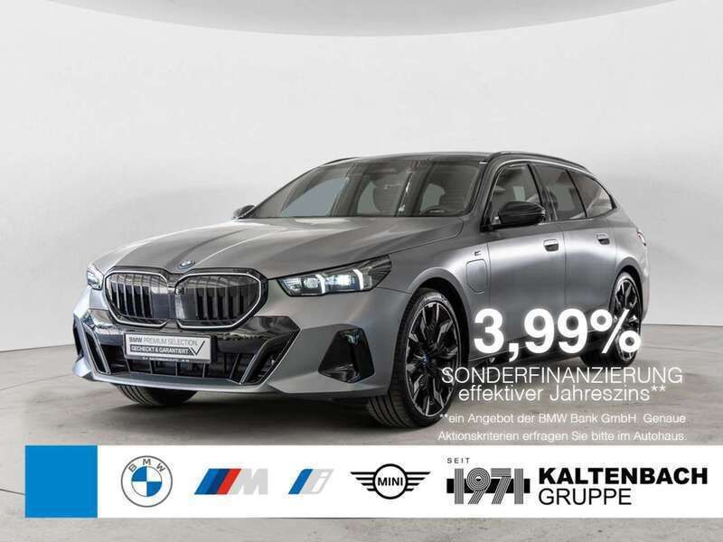 Grau Gebraucht 2024 BMW 530 M Sport Kombi | 77.890 € - Bild 1/3