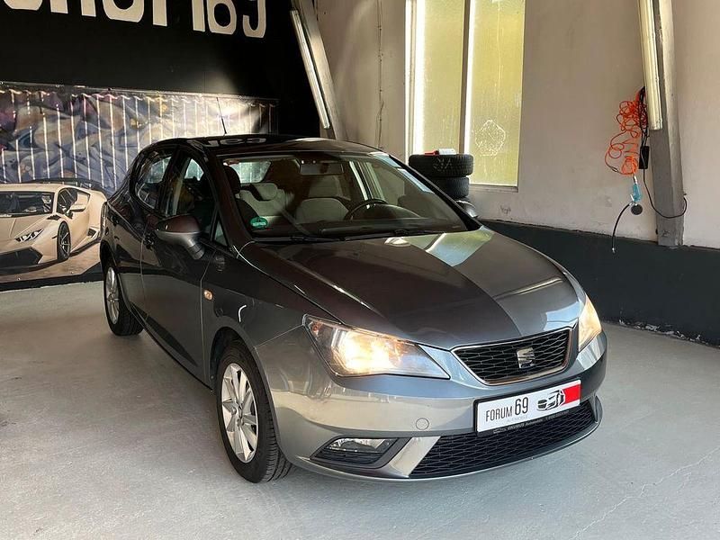 Grau Gebraucht 2014 Seat Ibiza Limousine | 5.699 € (Fairer Preis) - Bild 1/4