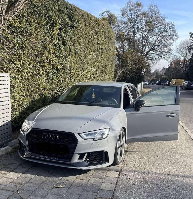 Gebraucht Audi RS3 400 PS (294 kW) 2019 Grau Limousine