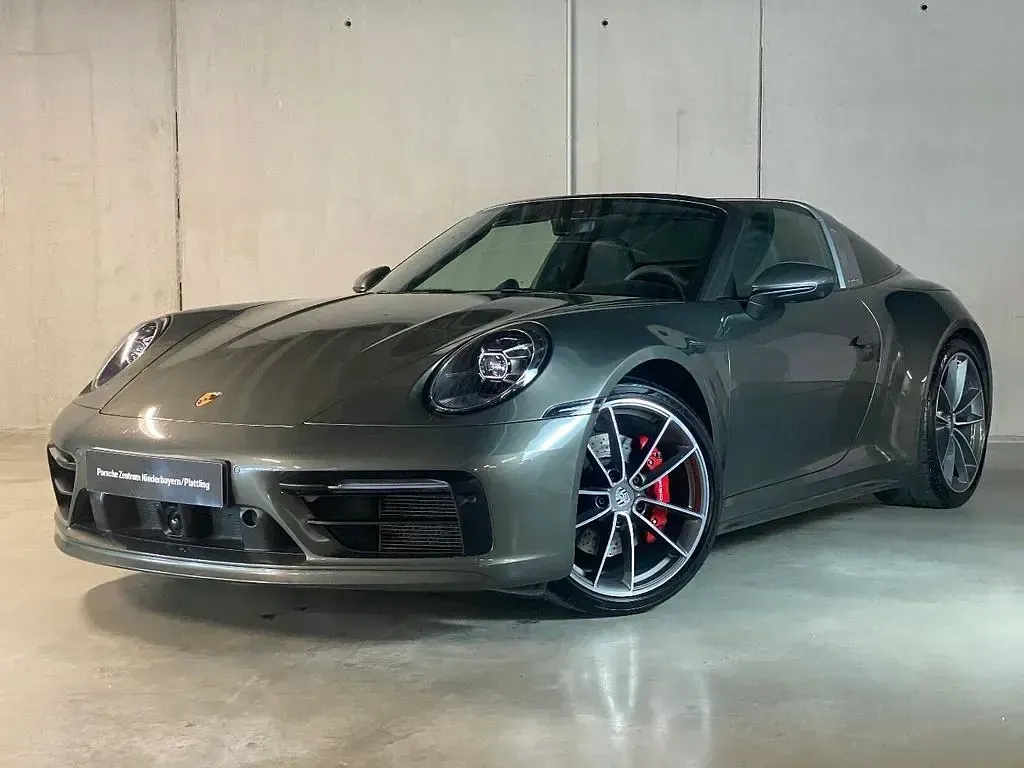 Gebraucht Porsche 911 Targa 4S 450 PS (330 kW) 2023 Aventuringrünmetallic Cabrio