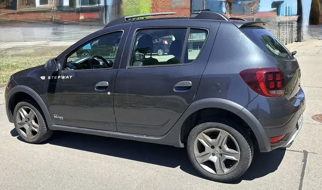 Gebraucht Dacia Sandero Prestige 90 PS (66 kW) 2019 Grau SUV