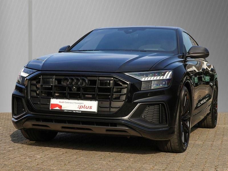 Gebraucht Audi Q8 Competition 286 PS (210 kW) 2023 Mythosschwarz metallic SUV