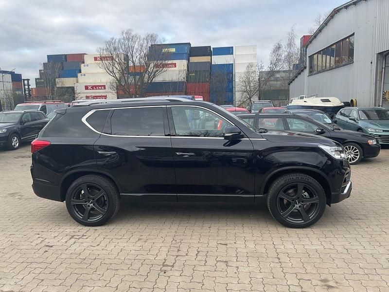Gebraucht SsangYong Rexton Sapphire 181 PS (133 kW) 2017 Schwarz SUV