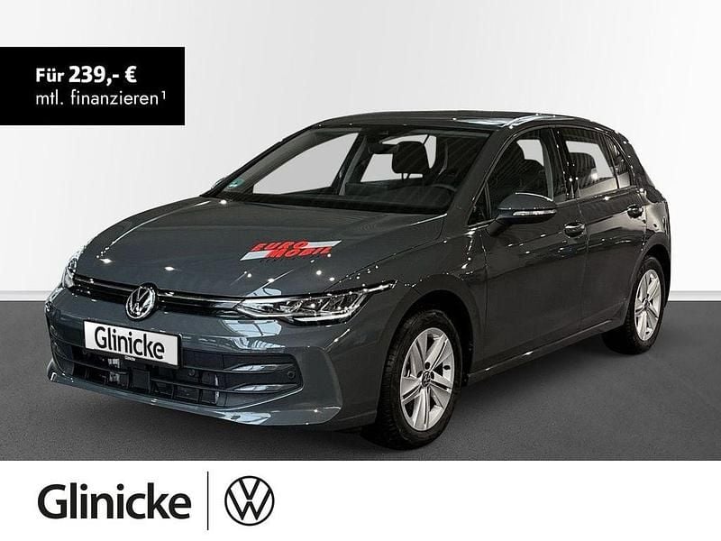 Grau Gebraucht 2024 VW Golf VIII Life Limousine | 23.990 € (Guter Preis) - Bild 1/3