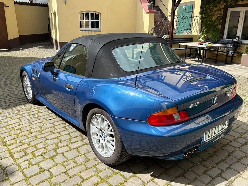 Usata BMW Z3 Performance 193 CV (141 kW) 2000 Blu Cabrio