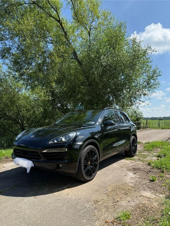 Schwarz Gebraucht 2011 Porsche Cayenne SUV | 20.400 € (Guter Preis) - Bild 1/4