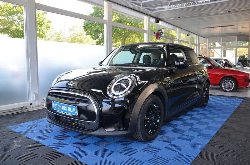 Schwarz Gebraucht 2022 Mini ONE Kleinwagen | 18.490 € (Fairer Preis) - Bild 1/4