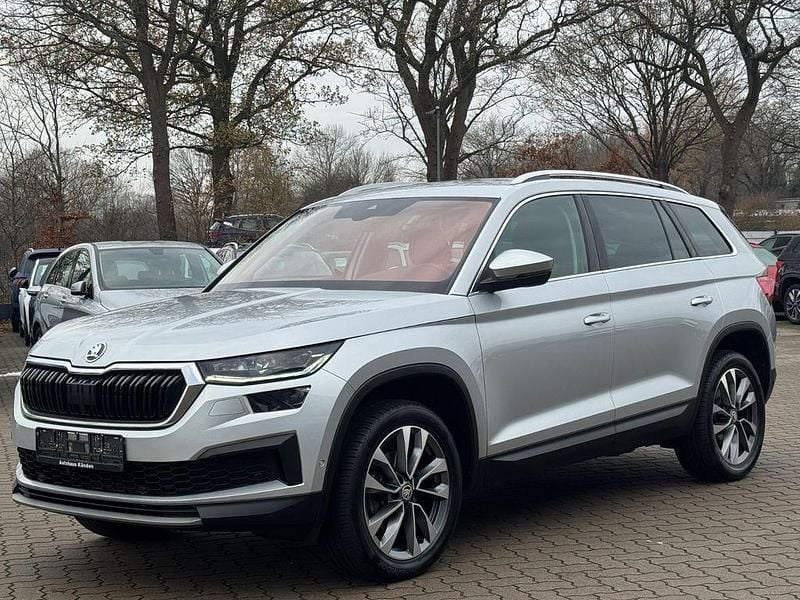Silber Gebraucht 2022 Skoda Kodiaq Tour SUV | 27.980 € (Guter Preis) - Bild 1/4
