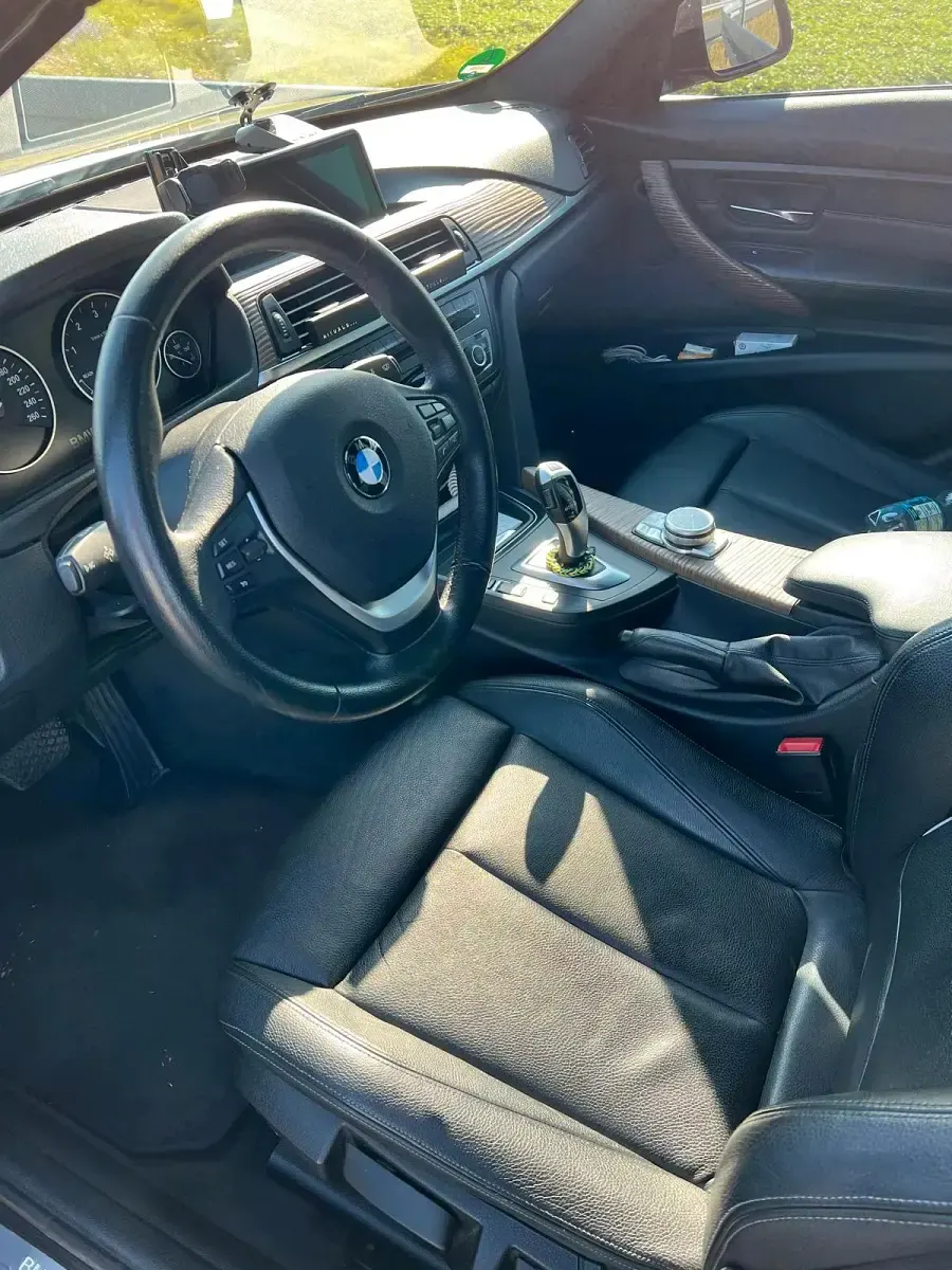 Gebraucht BMW 330 258 PS (189 kW) 2012 Braun Kombi