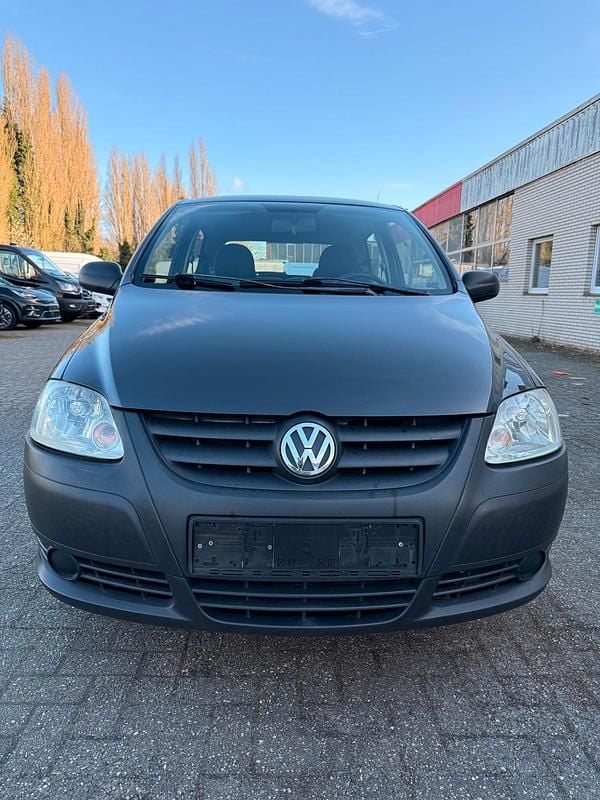 Gebraucht VW Fox 54 PS (39 kW) 2005 Grau Kleinwagen