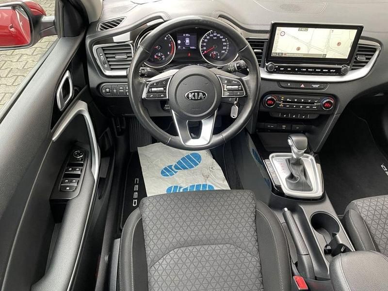 Gebraucht Kia Ceed Vision 136 PS (100 kW) 2020 (aa9) infrarot met. (metallic) Kleinwagen