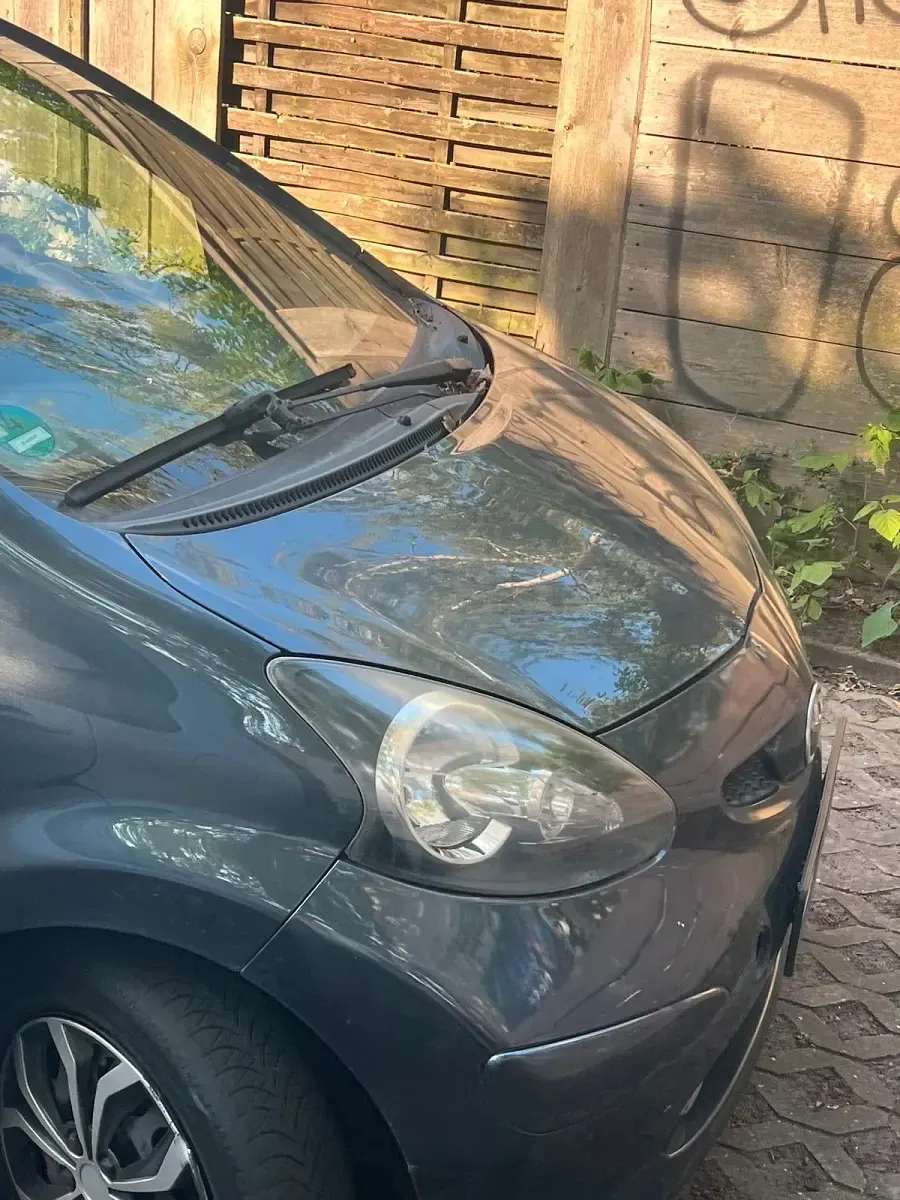 Gebraucht Toyota Aygo 87 PS (63 kW) 2007 Grau Kleinwagen