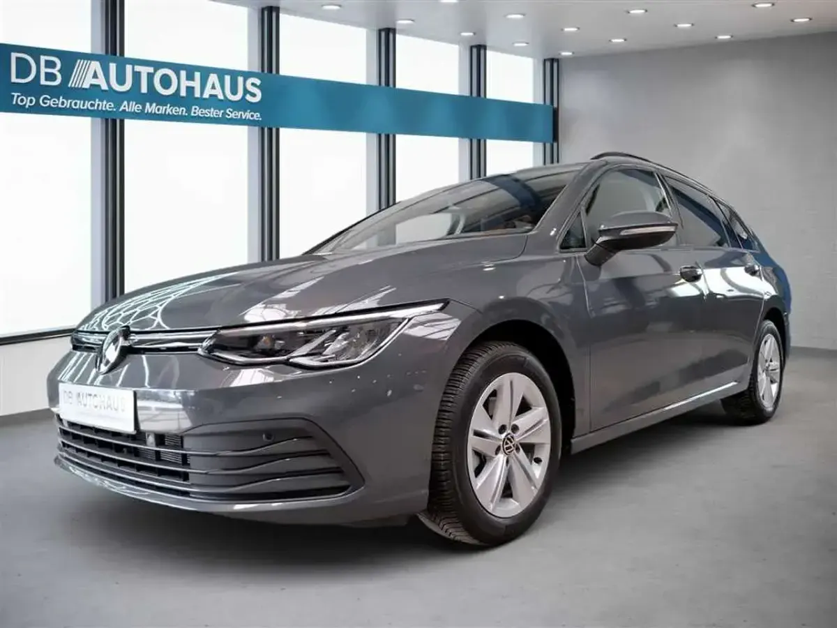 Gebraucht VW Golf VIII Life 110 PS (80 kW) 2024 Kombi