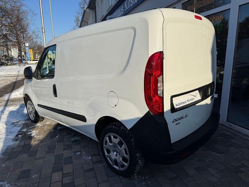 Gebraucht Fiat Doblò 101 PS (74 kW) 2018 Bianco banchisa/pack/canova/sa Van / Kleinbus