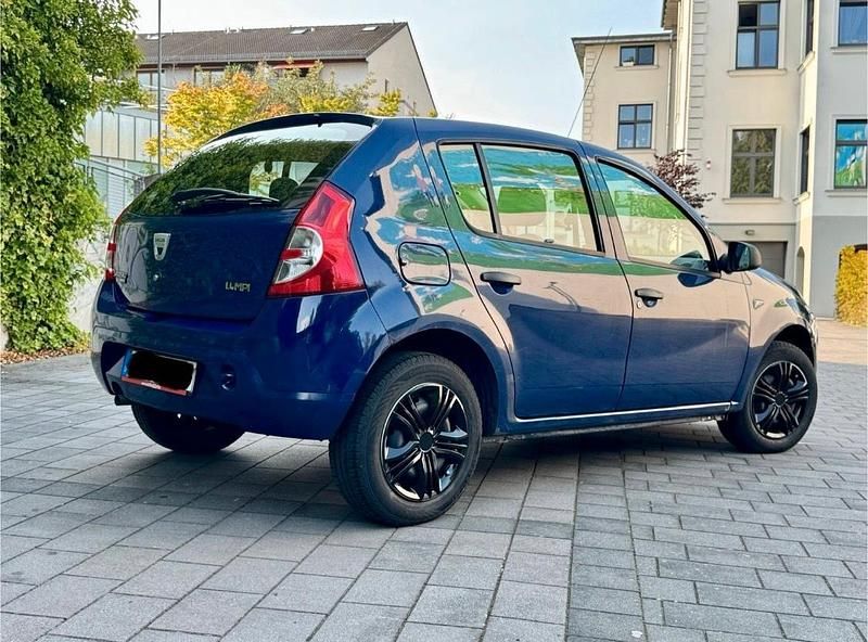 Blau Gebraucht 2009 Dacia Sandero Kleinwagen | 1.999 € (Fairer Preis) - Bild 1/4