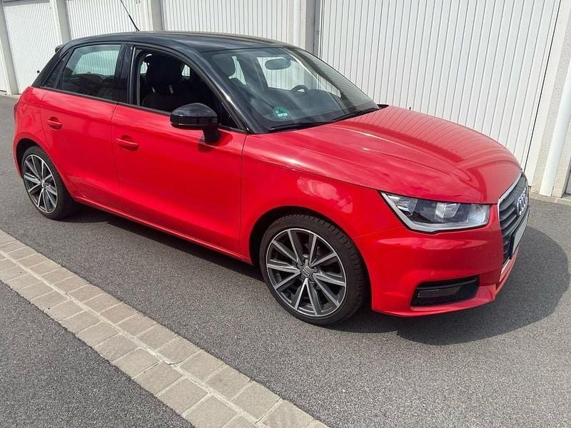 Rot Gebraucht 2018 Audi A1 Sportback Sport Kleinwagen | 12.500 € (Guter Preis) - Bild 1/4