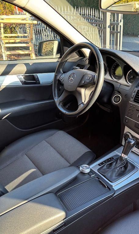 Gebraucht Mercedes C200 184 PS (135 kW) 2011 Grau Limousine