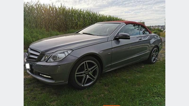 Gebraucht Mercedes E220 170 PS (125 kW) 2013 Silber Cabrio