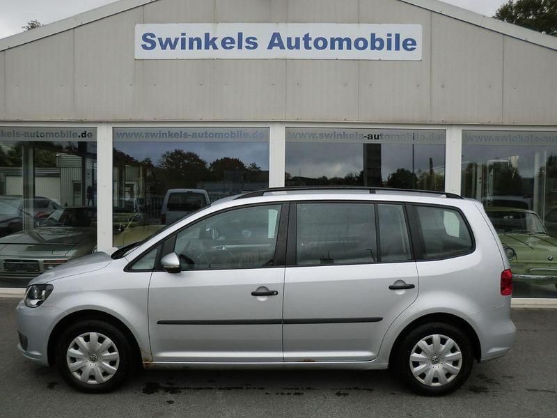 Silber Gebraucht 2011 VW Touran Trendline Van / Kleinbus | 3.500 € (Superpreis) - Bild 1/4