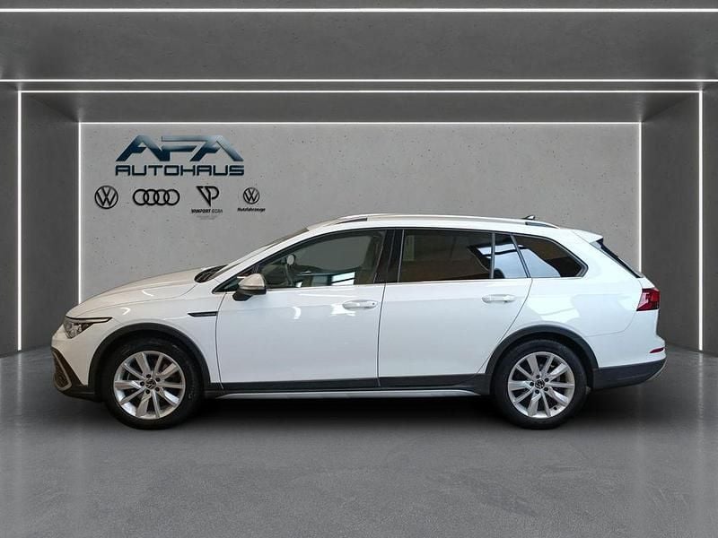 Gebraucht VW Golf Alltrack 200 PS (147 kW) 2022 Weiß Kombi