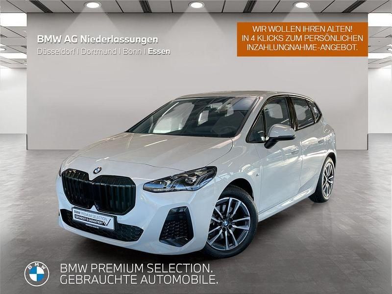 Weiß Gebraucht 2023 BMW 216 Active Tourer Luxury Line Van / Kleinbus | 28.799 € (Fairer Preis) - Bild 1/4