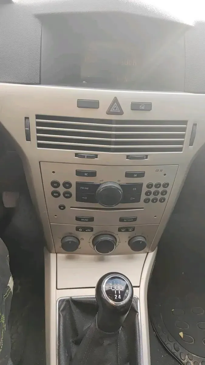 Gebraucht Opel Astra 102 PS (75 kW) 2007 Grau Kombi