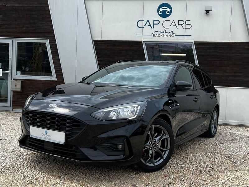Schwarz Gebraucht 2018 Ford Focus ST-Line Kombi | 13.000 € (Fairer Preis) - Bild 1/4