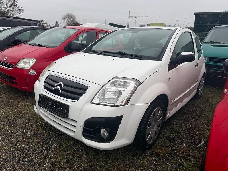 Weiß Gebraucht 2009 Citroën C2 Kleinwagen | 2.550 € (Teuer) - Bild 1/4