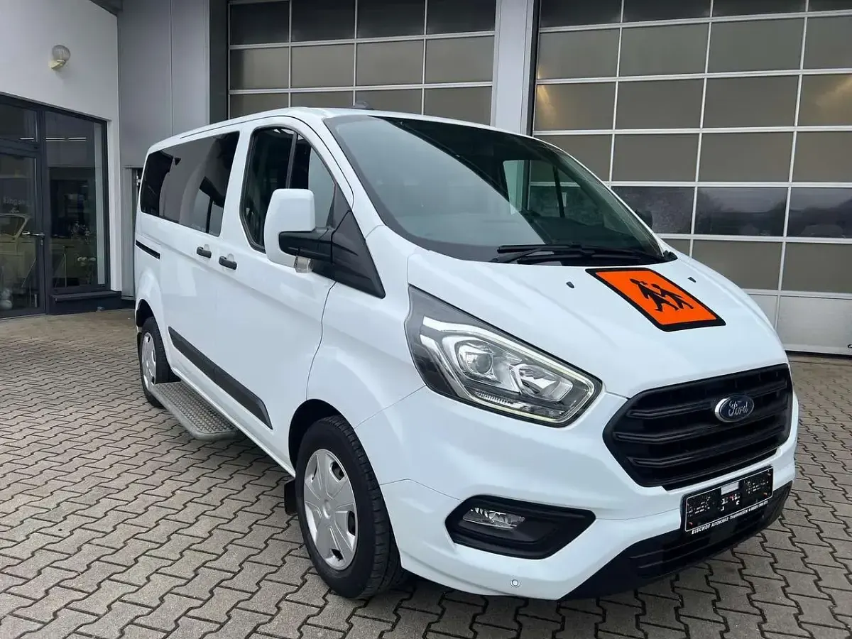 Gebraucht Ford Transit Custom Trend 105 PS (77 kW) 2020 Frostweiß Kombi