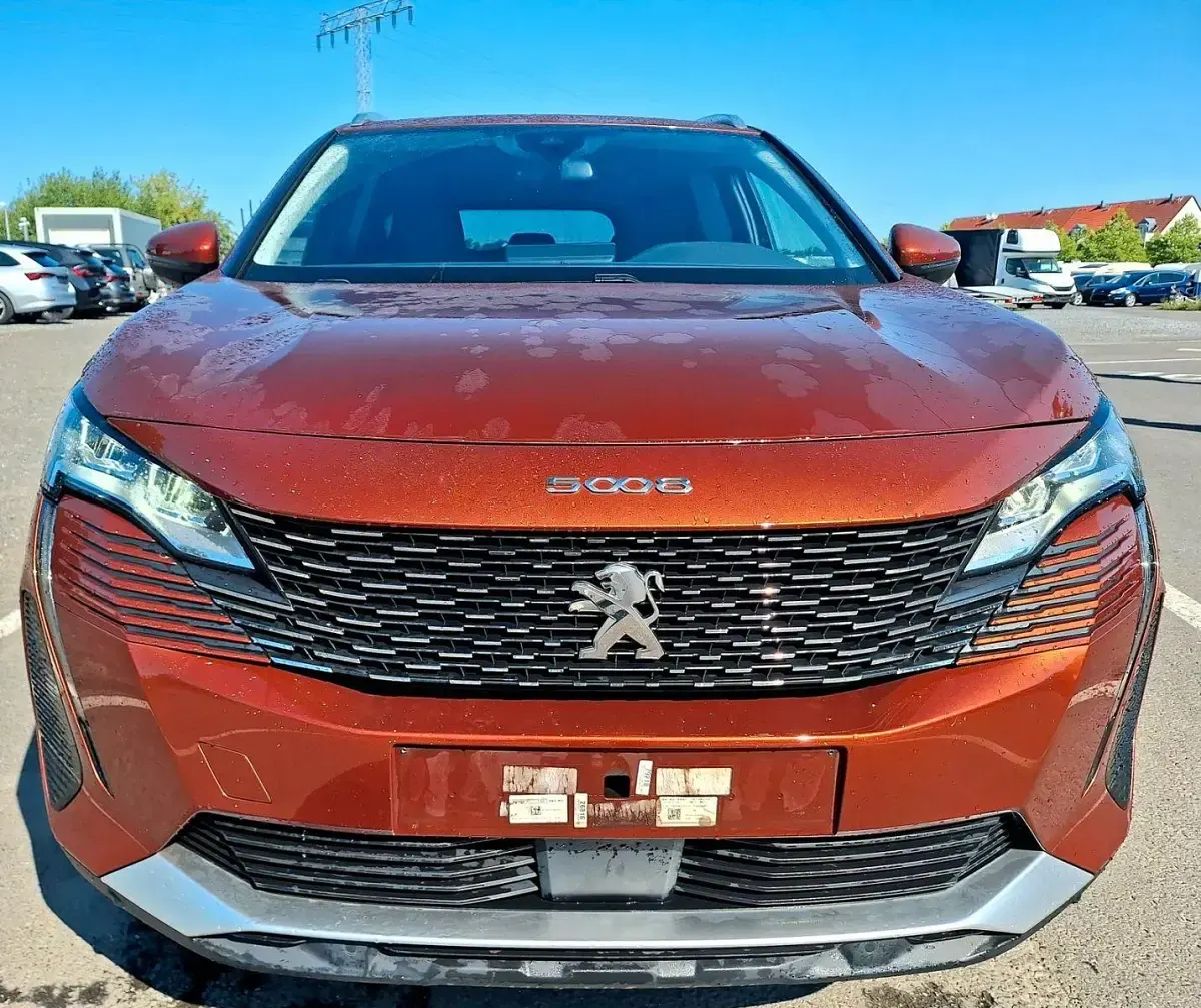 Gebraucht Peugeot 5008 Allure 131 PS (96 kW) 2021 Orange SUV