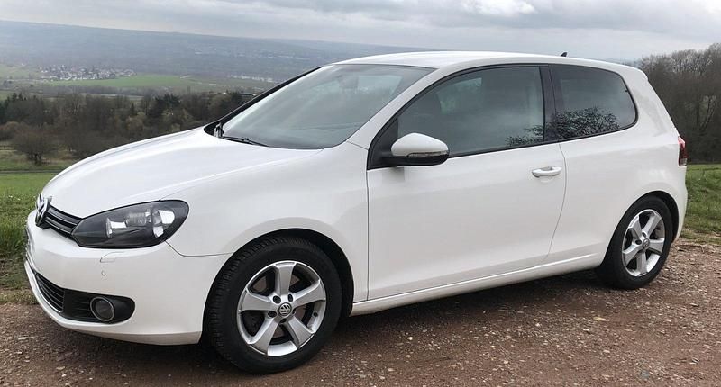 Gebraucht VW Golf VI Highline 160 PS (117 kW) 2009 Weiß Kleinwagen