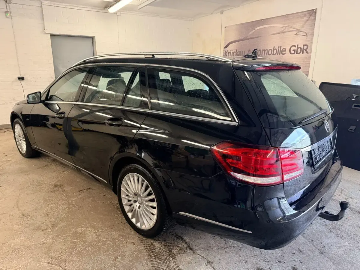 Gebraucht Mercedes E400 333 PS (244 kW) 2015 Schwarz Kombi