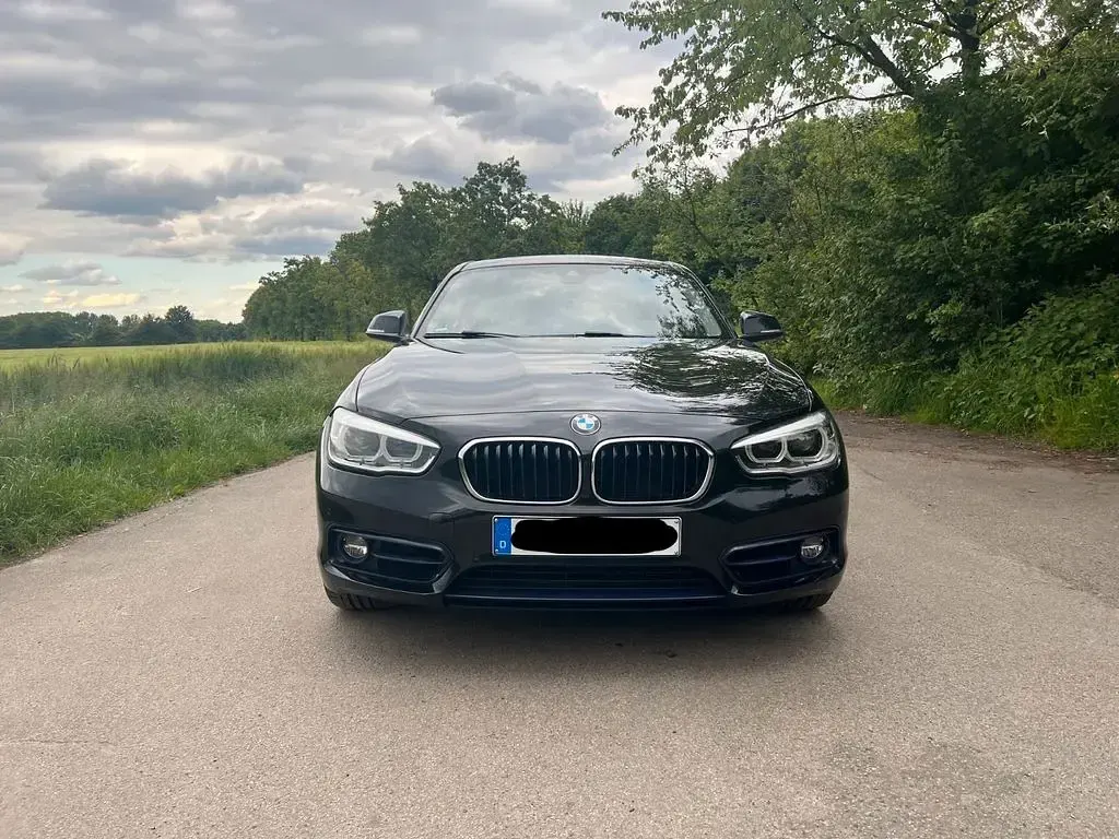 Gebraucht BMW 120 Sport Line 184 PS (135 kW) 2017 Schwarz Limousine