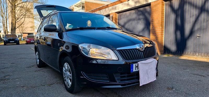 Schwarz Gebraucht 2014 Skoda Fabia Cool Edition Kombi | 4.400 € (Superpreis) - Bild 1/4