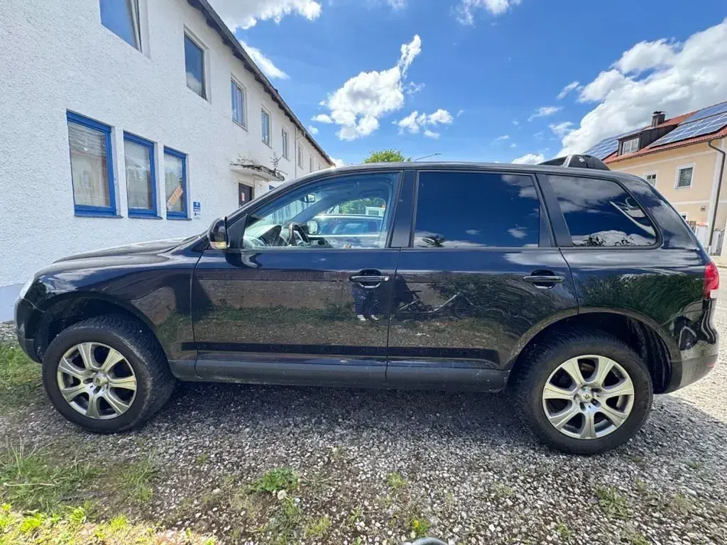 Gebraucht VW Touareg 224 PS (164 kW) 2005 Black magic perleffekt SUV